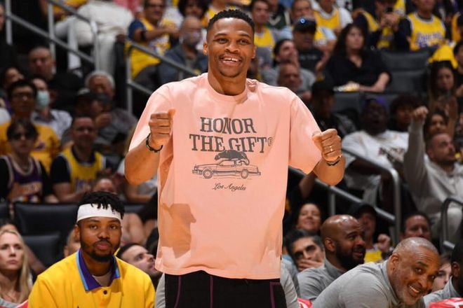 当詹姆斯与 当詹姆斯与